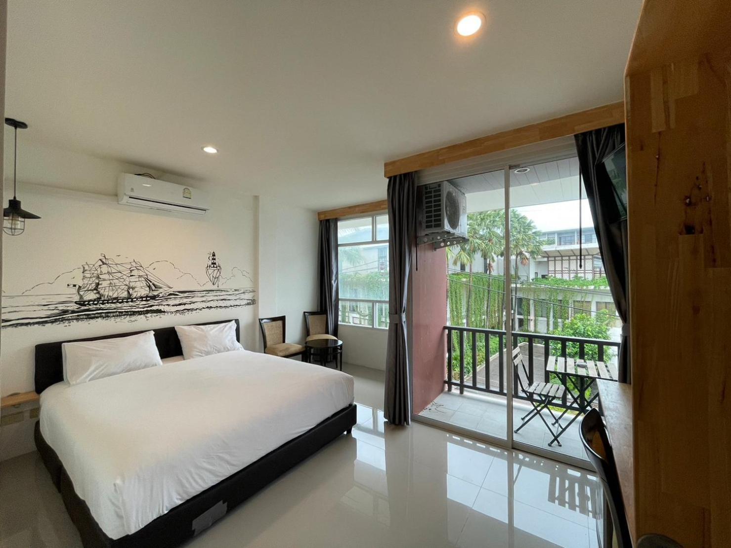 Dwell Phuket Airport Hotel At Naiyang Nai Yang Exterior photo